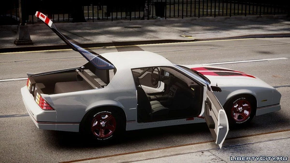 Chevrolet Camaro IROC-Z de 1990 / GTA 4