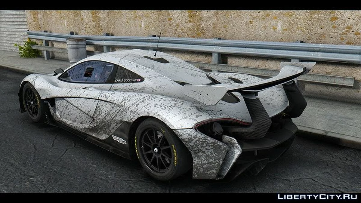 2015 مكلاين P1 GTR / جي تي إيه 4