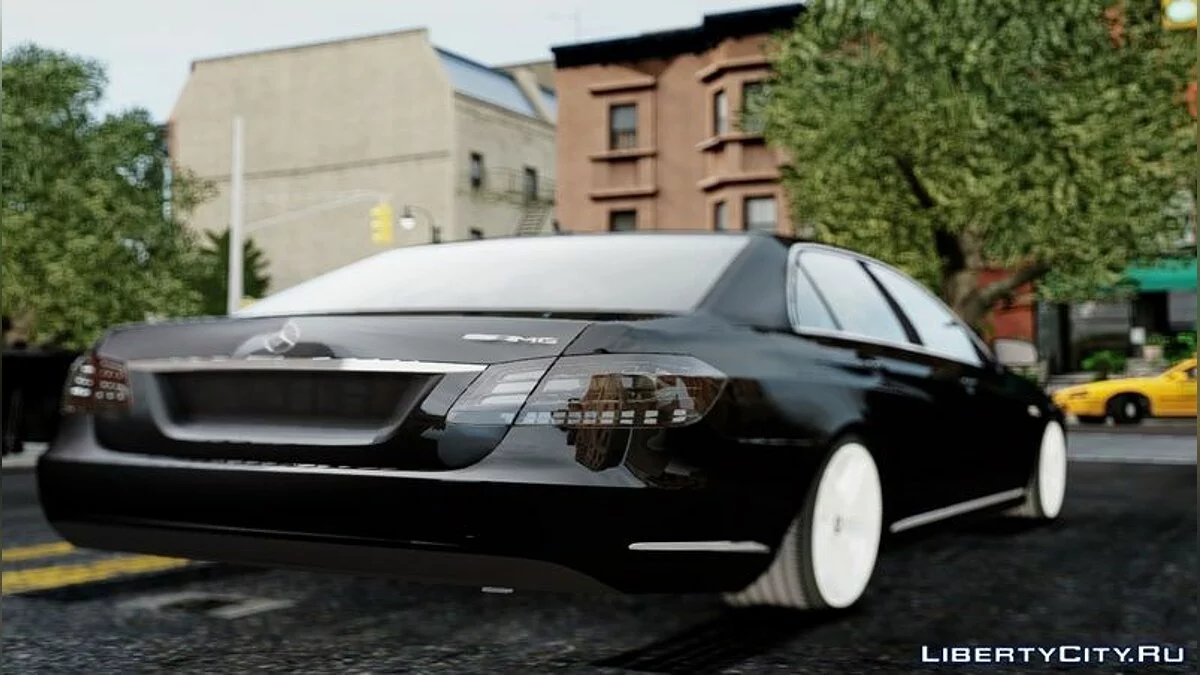 Mercedes Benz E64 AMG 2014  / GTA 4