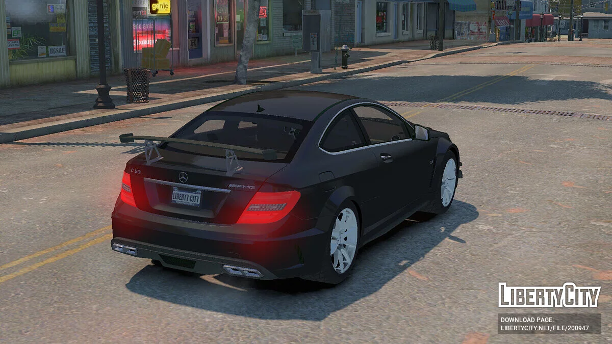 Mercedes-Benz C63 AMG R-Limited / GTA 4