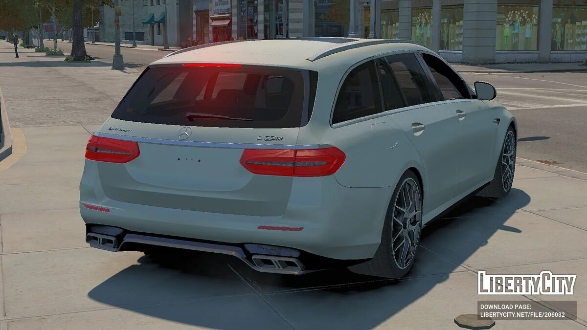 Mercedes E63s Wagon AMG / GTA 4