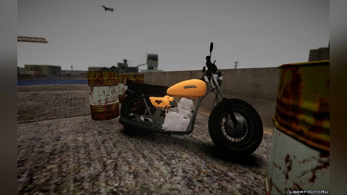 本田 CB-100 / GTA 4