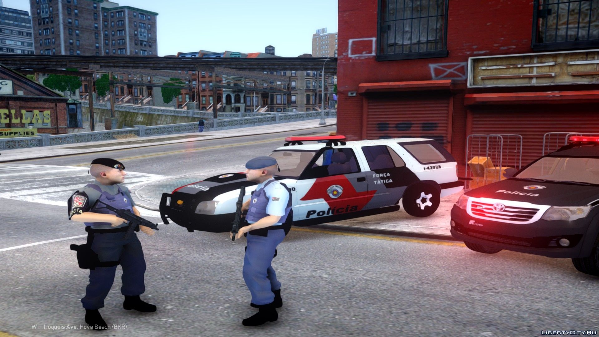 Видео а 4 полицейский. Полицейская погоня ГТА 4. Мод для GTA 4 охрана. ГТА 4 графон. GTA 4 FBI.