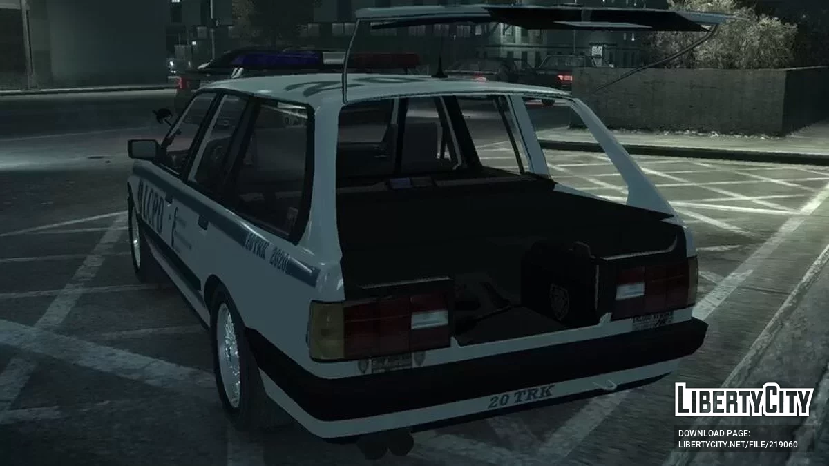 BMW 325i Touring E30 LCPD / جي تي إيه 4