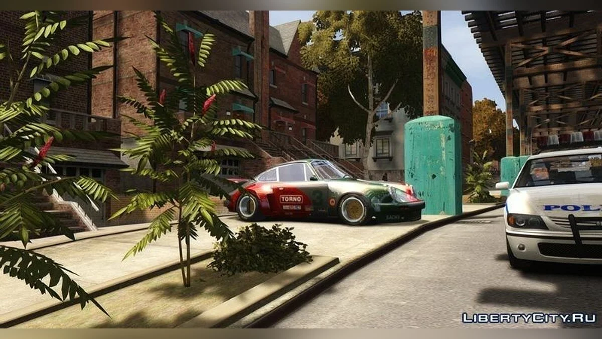 Porsche 911 RSR 3.3 / GTA 4