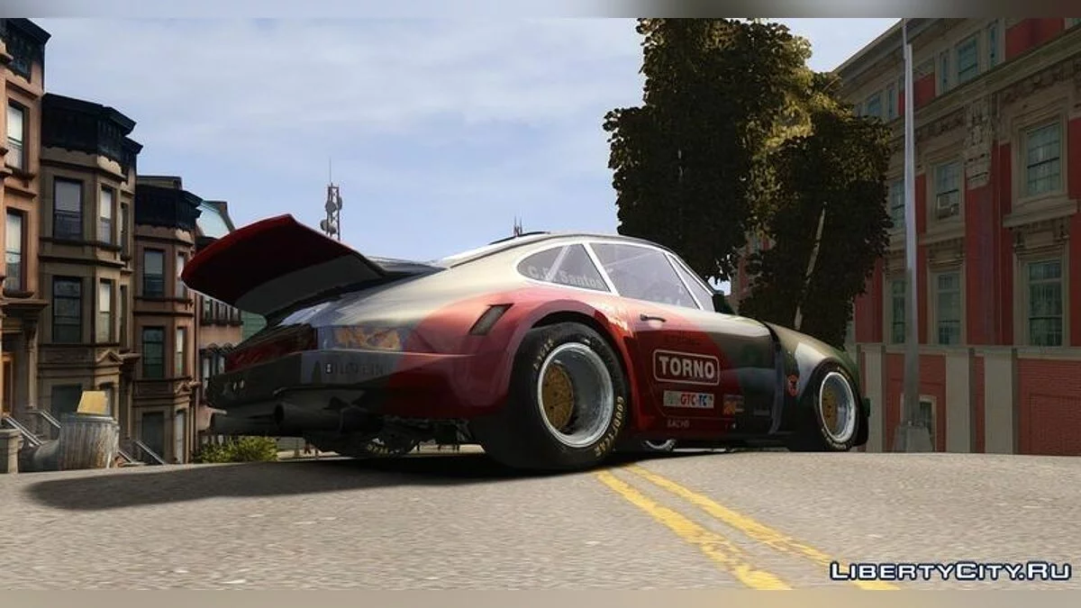 Porsche 911 RSR 3.3 / GTA 4