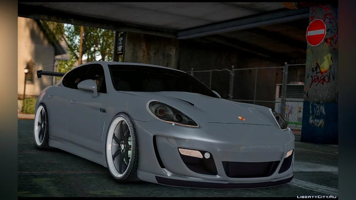 2010 Porsche Panamera Turbo / GTA 4