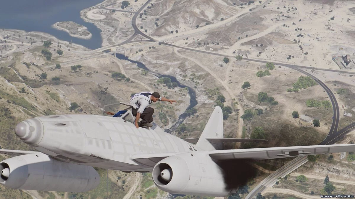 梅塞施密特 Me 262 A-1a（世界首款喷气式战斗机）[附加内容] / GTA 5