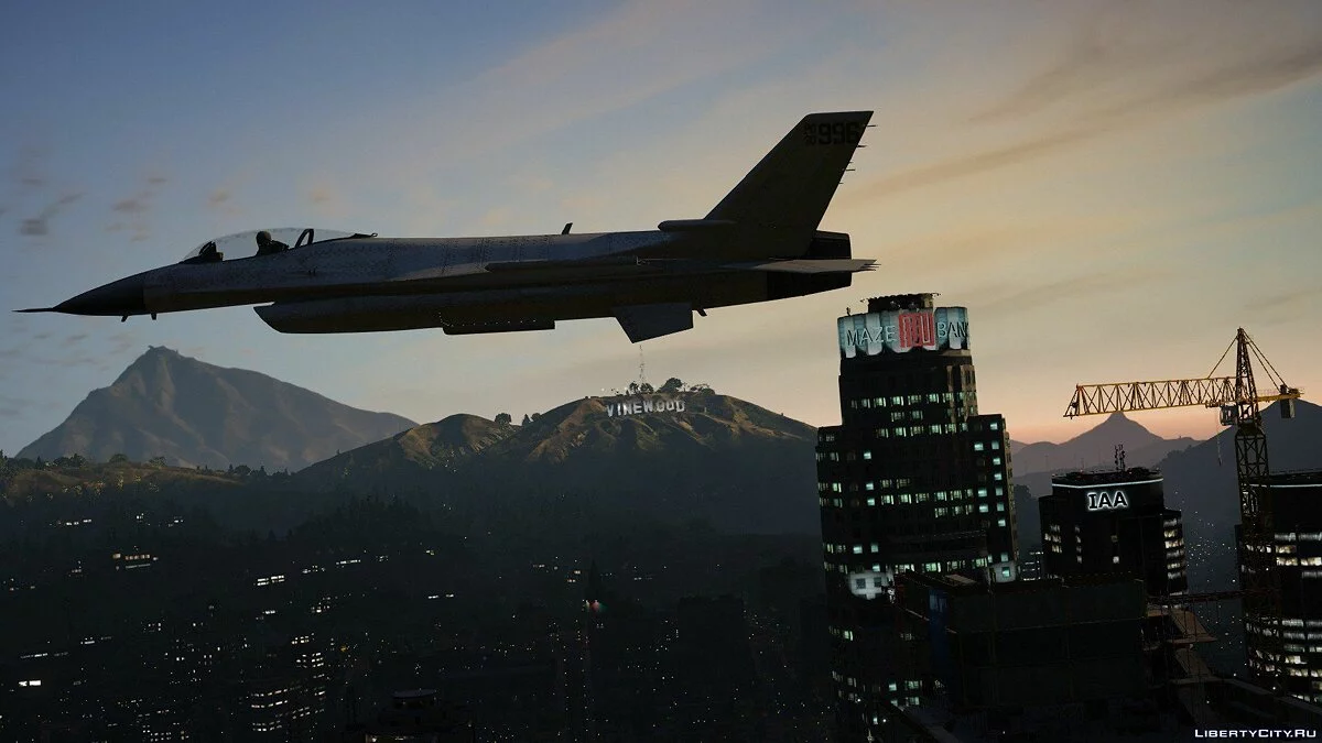 P-996 LAZER Trainer Jet / GTA 5
