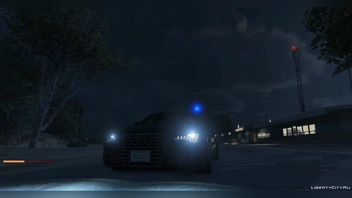 Audi A8 with Siren / GTA 5