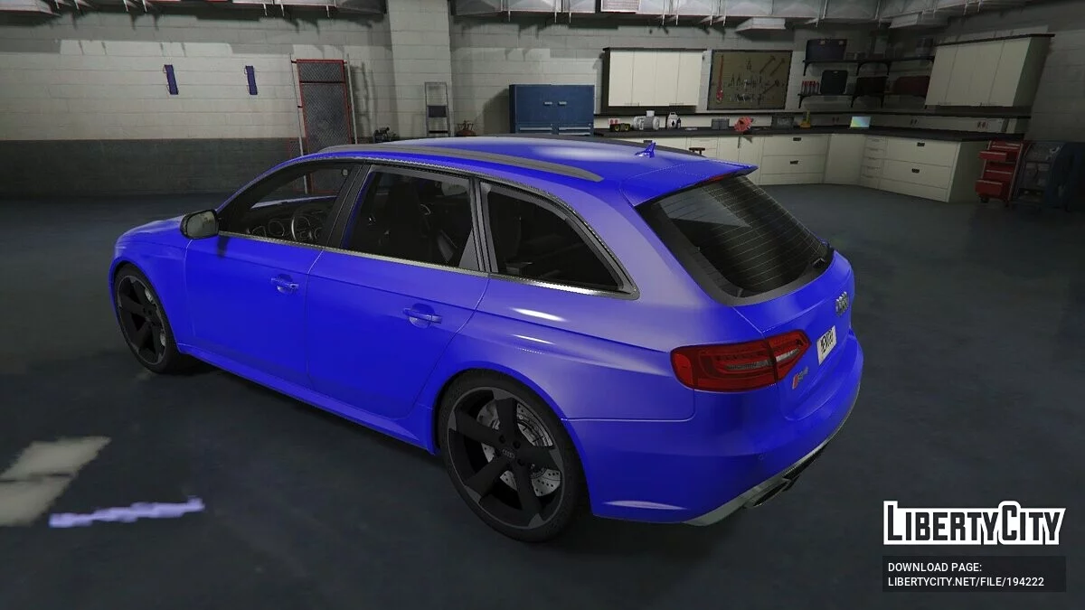 Audi RS4 Avant / جي تي أي 5