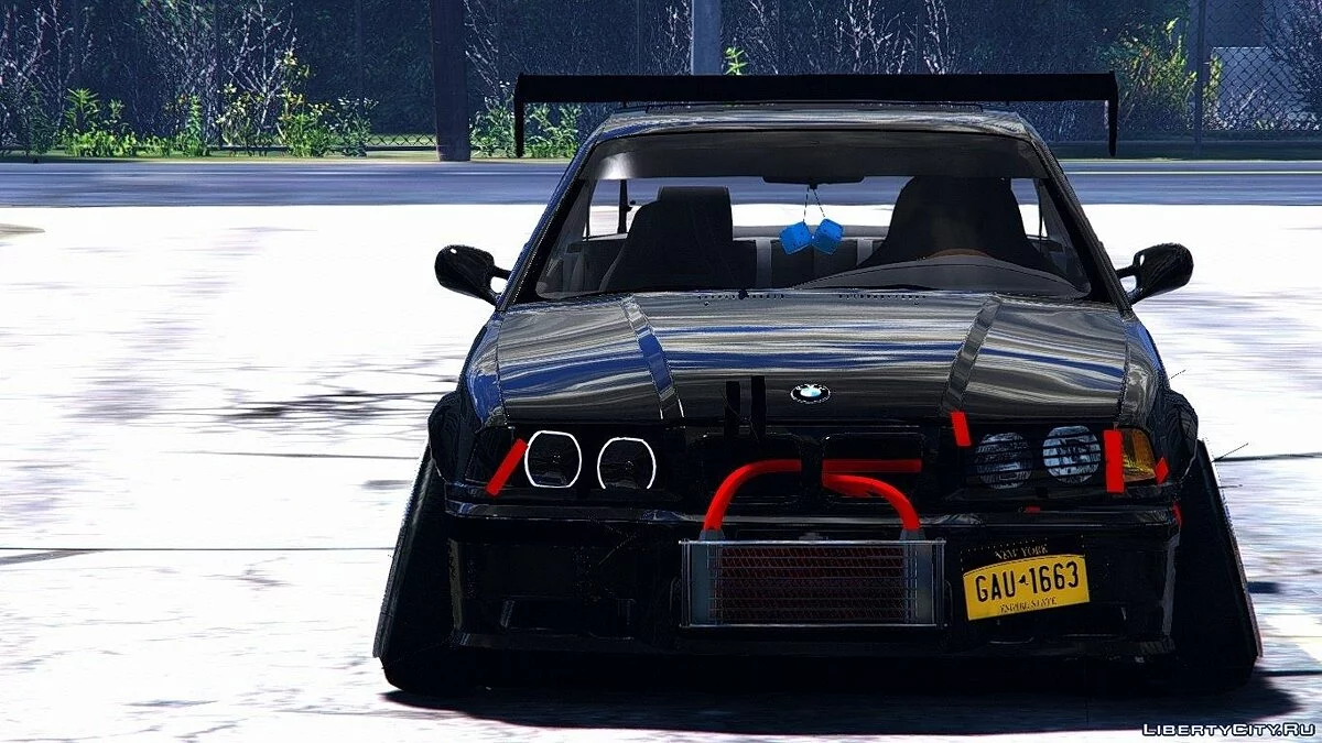 宝马M3 E36漂移导弹1.0 / GTA 5