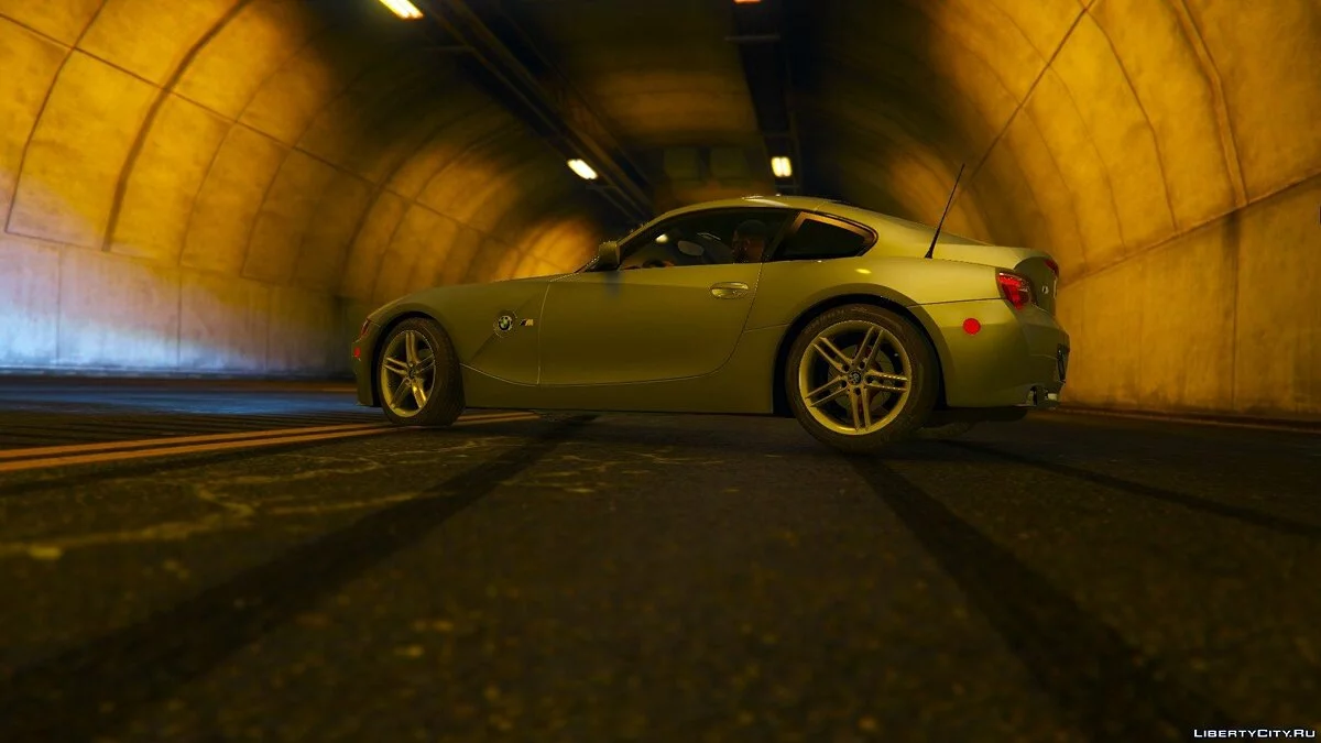 2008年宝马Z4M轿跑 / GTA 5
