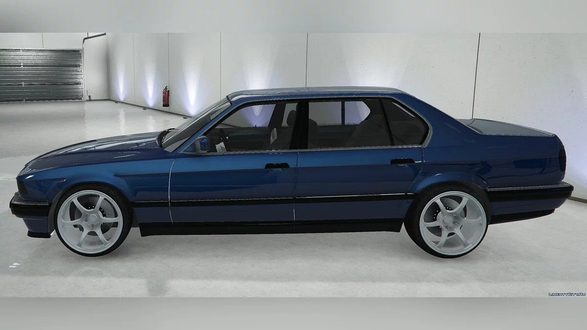 BMW Serie 7 (E32) 1.0 / GTA 5