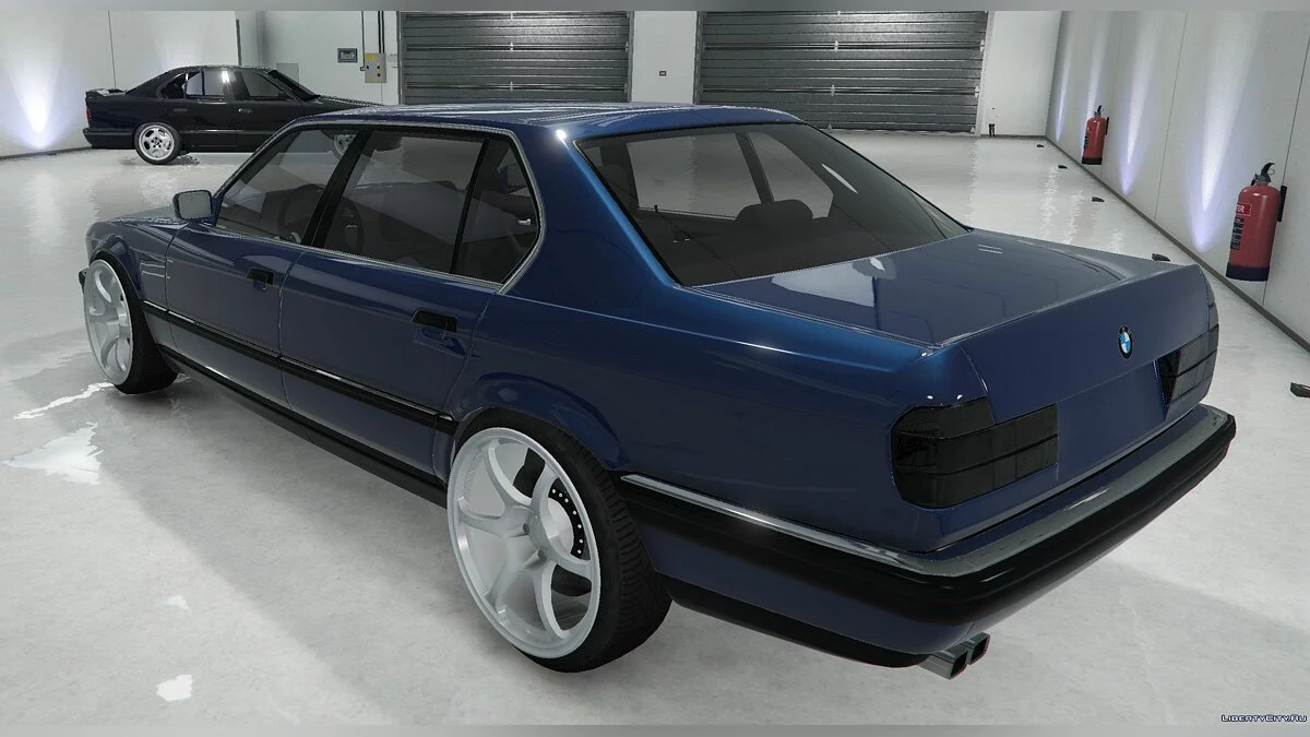 BMW Serie 7 (E32) 1.0 / GTA 5