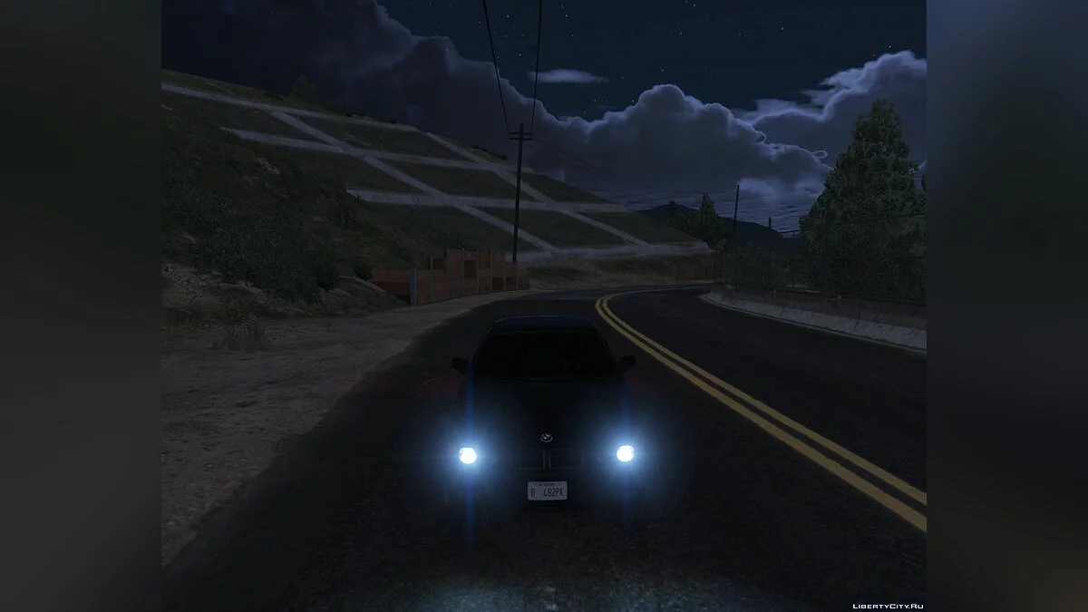 宝马 735i E32 [附加/替换] 1.2 / GTA 5