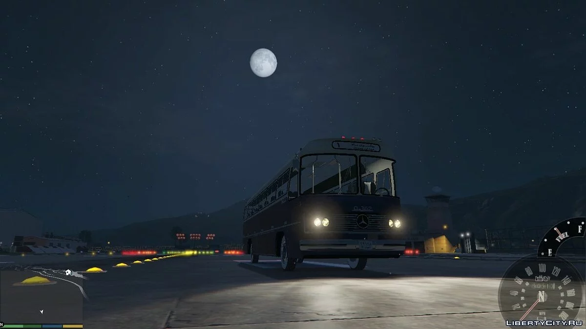 梅赛德斯-奔驰O362巴士 [附加/替换] 1.0.0 / GTA 5