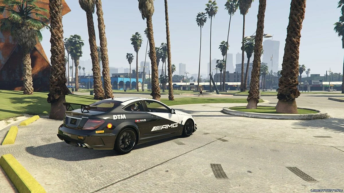 2012 Mercedes-Benz C63 AMG Coupe Black Series / GTA 5