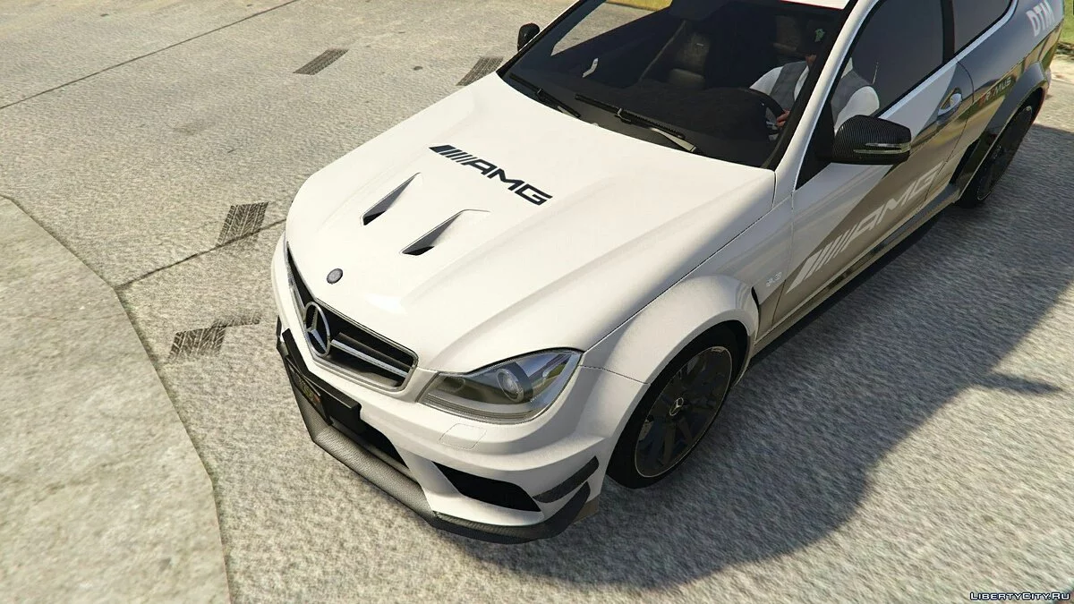 2012 Mercedes-Benz C63 AMG Coupe Black Series / GTA 5