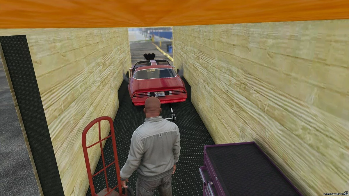 Enclosed Gooseneck Trailer / GTA 5