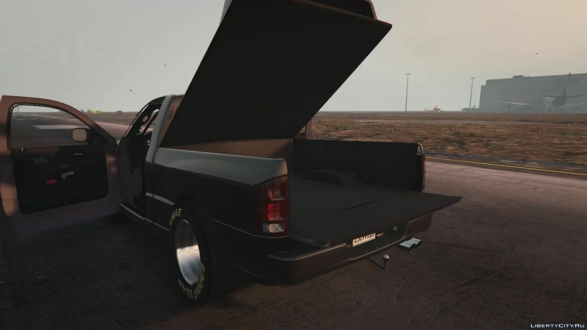 Dodge Ram SRT-10 Drag [ADDON/FiveM] v1.0 / GTA 5
