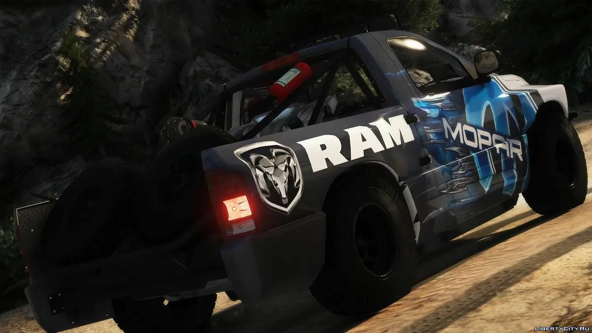 Dodge Ram SRT-10 Runner HQ 2008 v1.0 / GTA 5