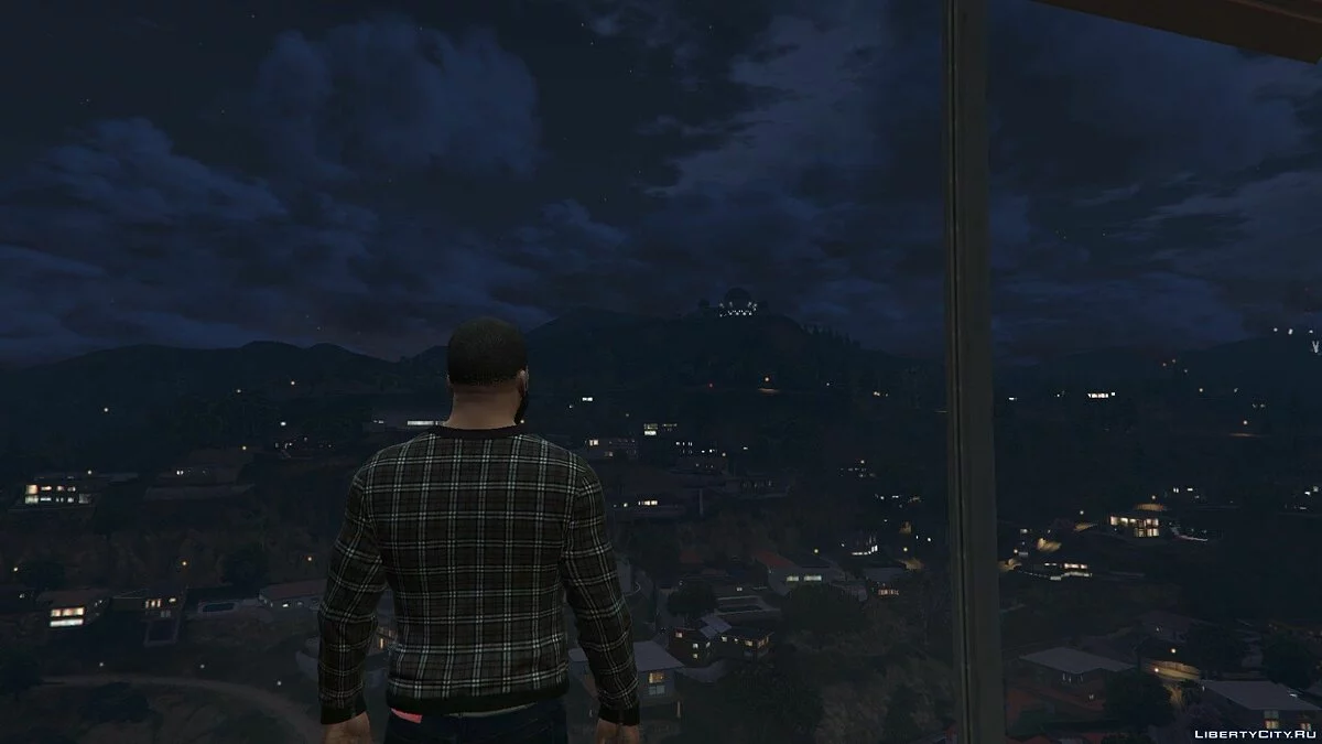 Burberry Sweater / GTA 5