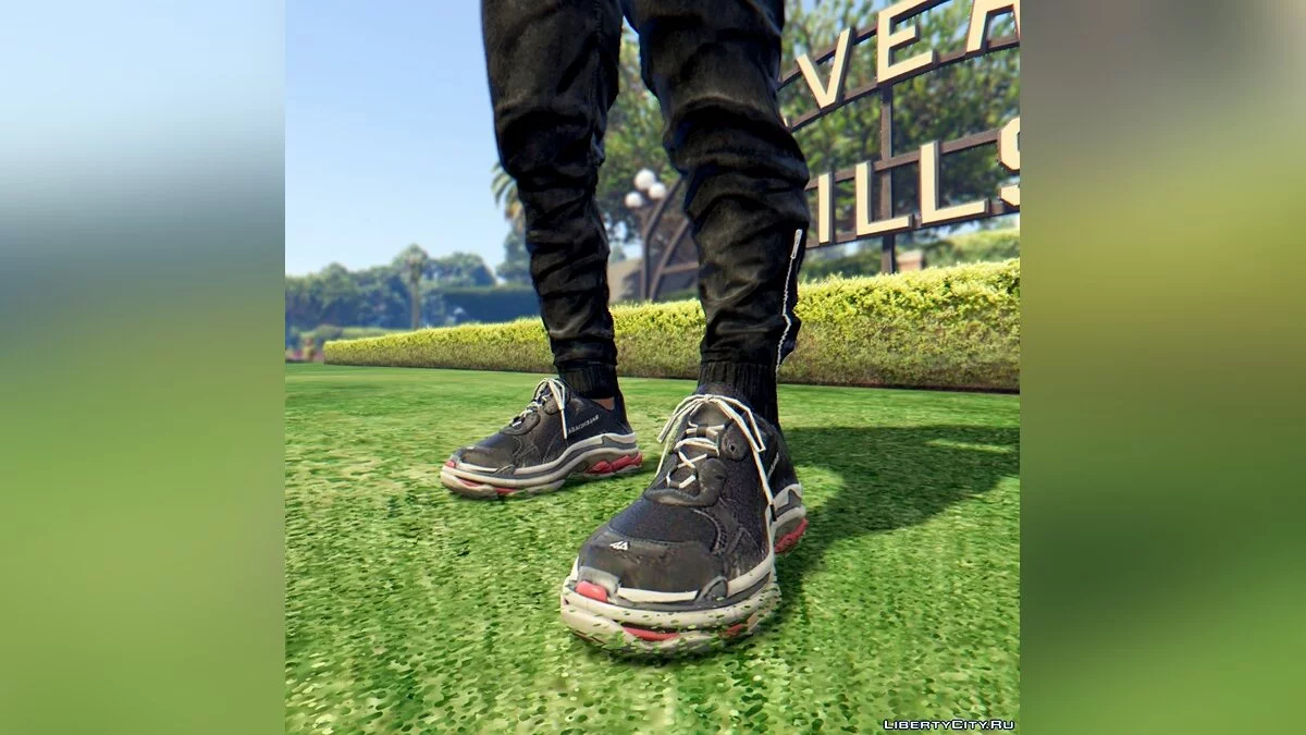Balenciaga Triple S - 8 Колір Ретекстура 1.0 / GTA 5