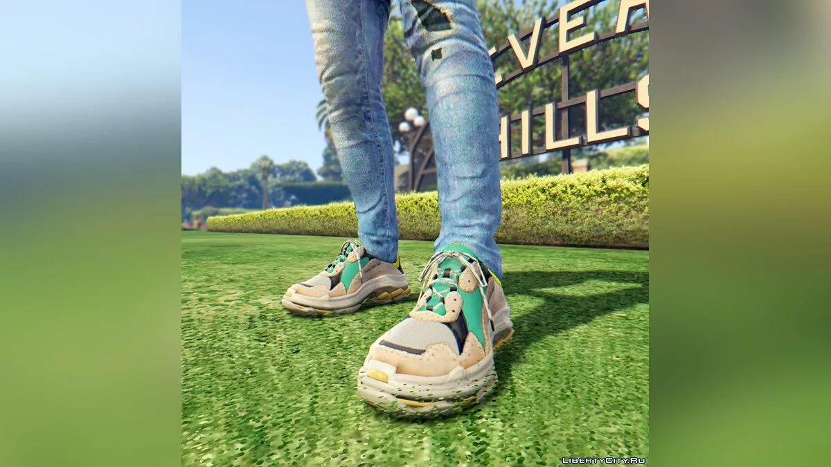 Balenciaga Triple S - 8 Колір Ретекстура 1.0 / GTA 5