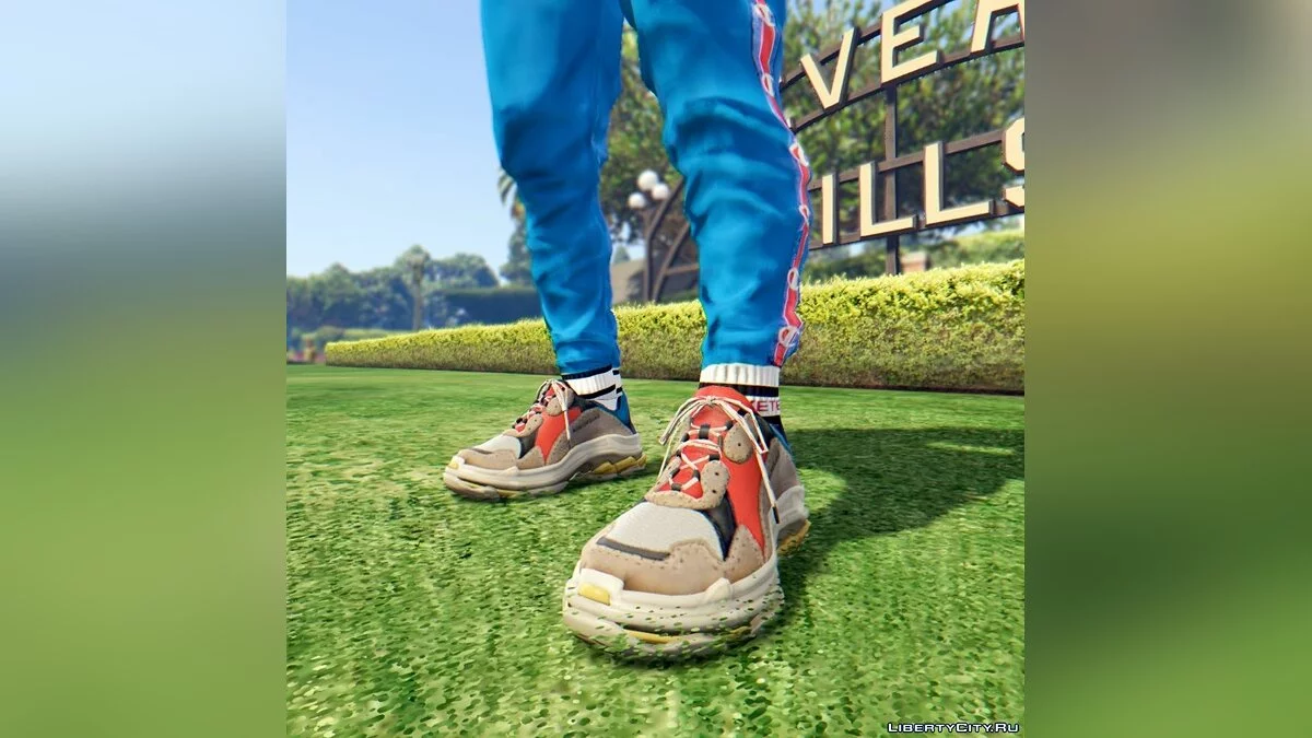 Balenciaga Triple S - 8 Колір Ретекстура 1.0 / GTA 5
