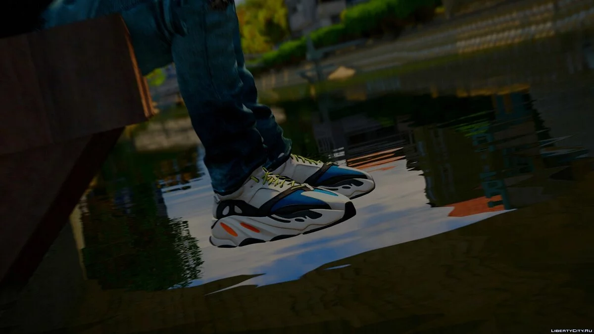 Adidas Yeezy Boost 700