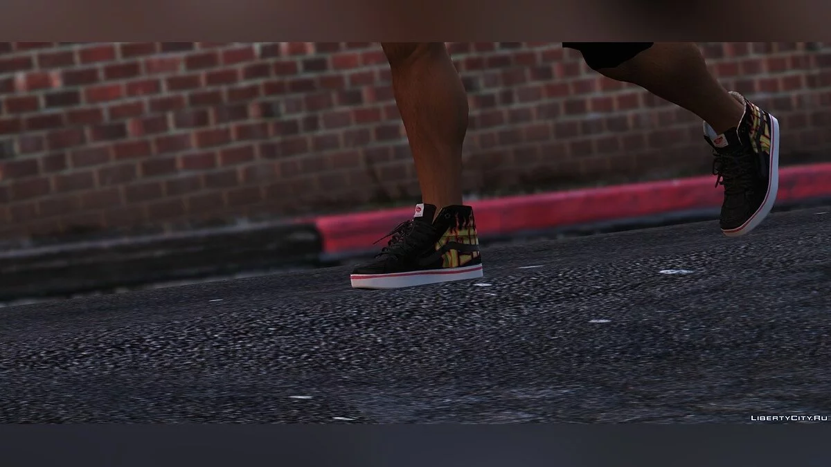 THRASHER X VANS SK8 HI - أحذية التزلج / جي تي أي 5