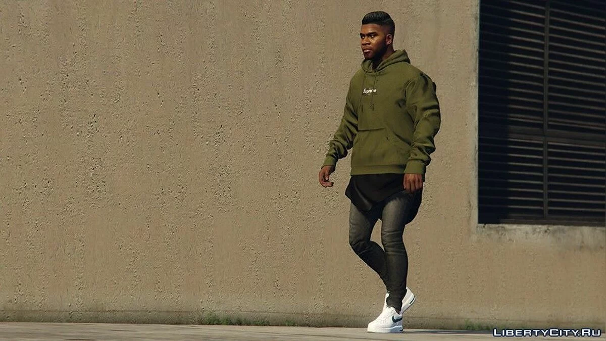 Nike Air Force em nova cor / GTA 5