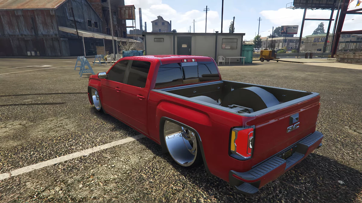 Slammed 4 Door GMC Sierra / GTA 5