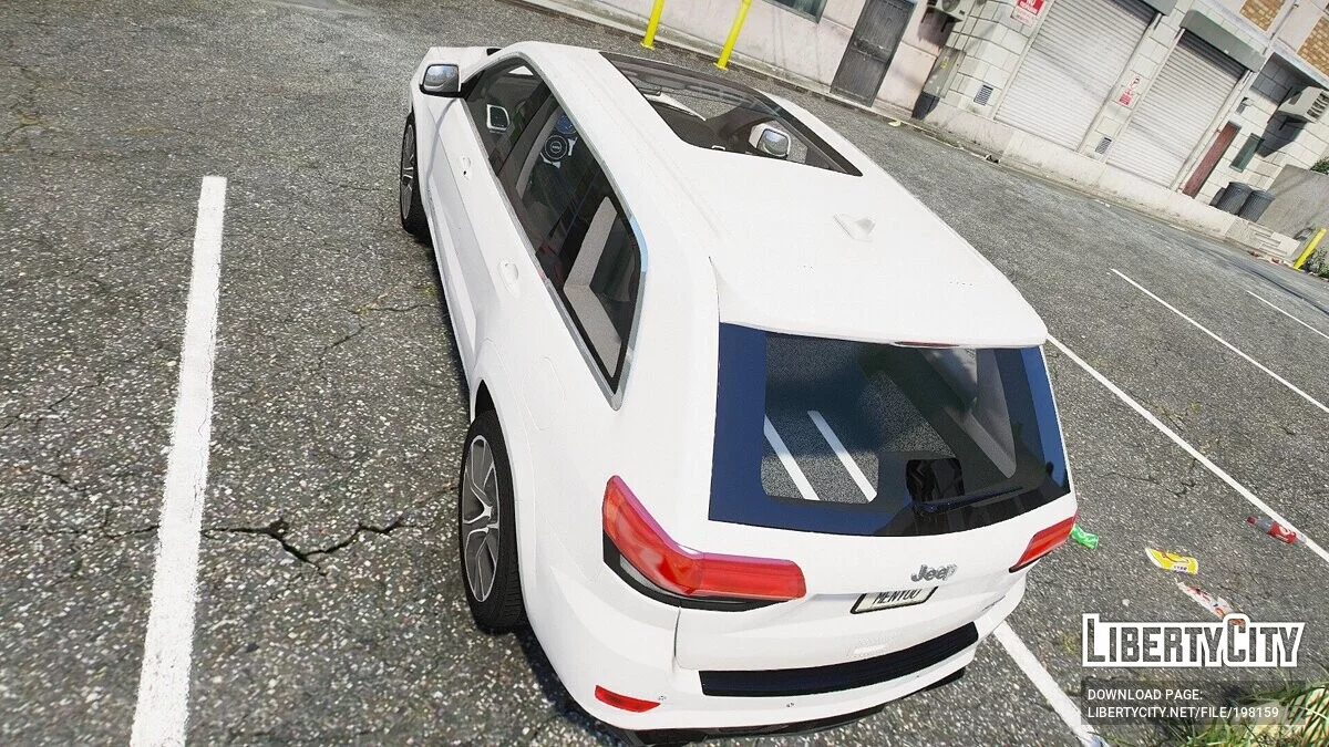 جيب جراند شيروكي SRT8 / جي تي أي 5