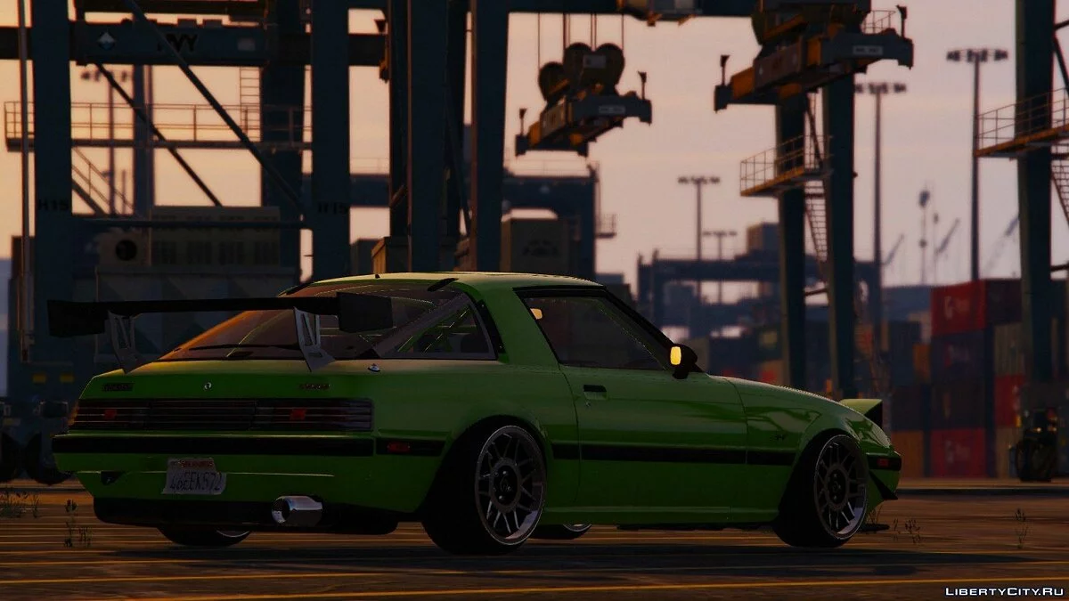 Mazda RX-7 FB3s 1.0 / GTA 5
