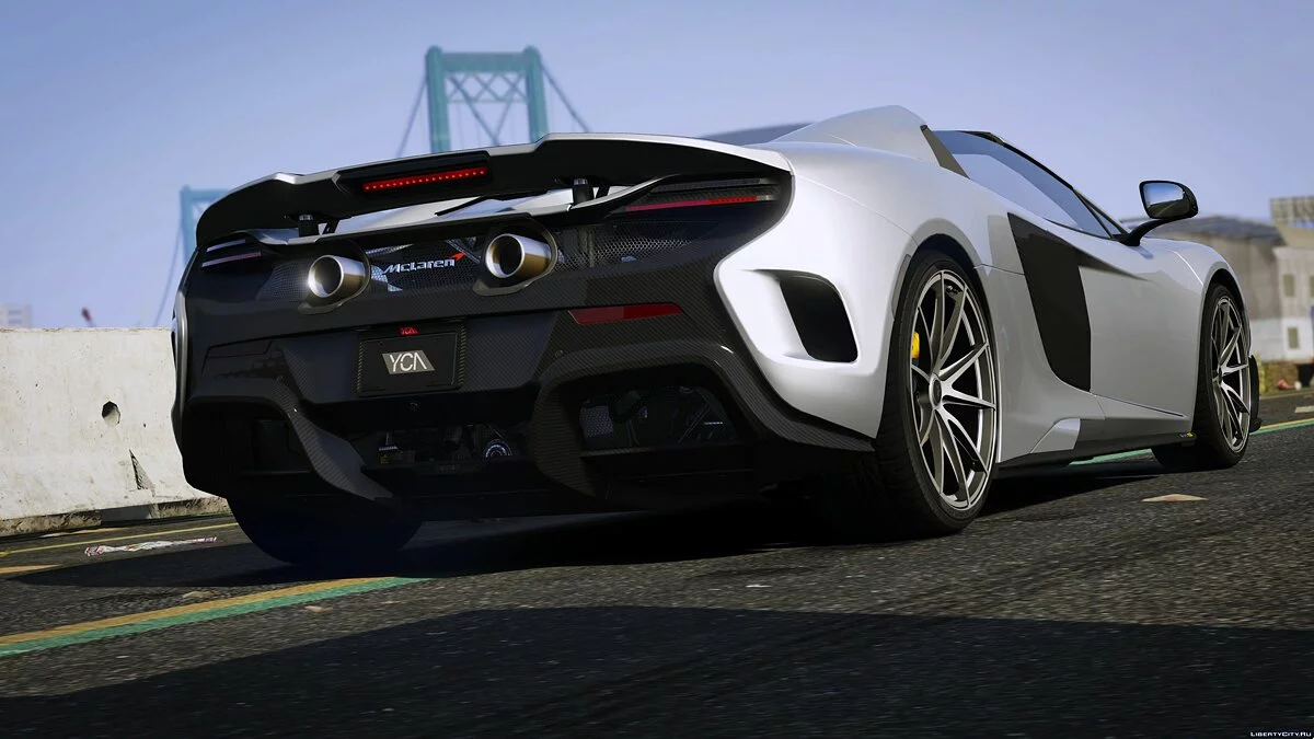 2016 Mclaren 675LT spider [Convertible Automático] 1.0 / GTA 5