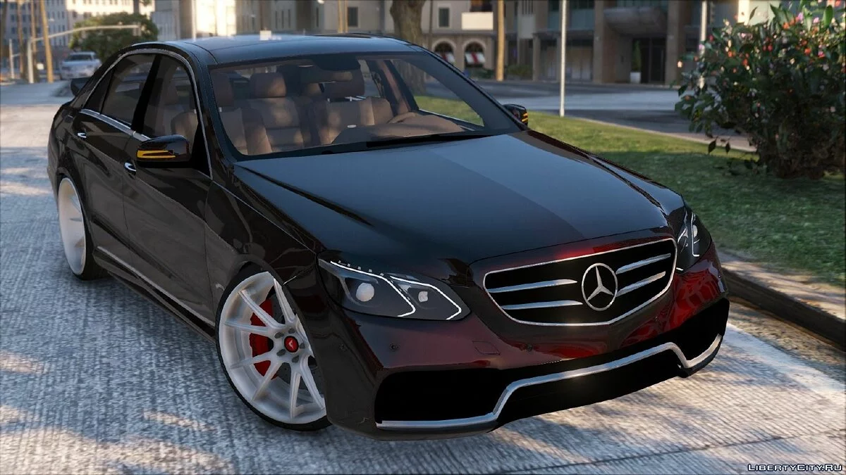 Mercedes-Benz E63 AMG / GTA 5