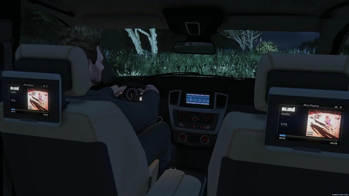 Mercedes-Benz GL63 AMG (Додаток / Заміна) v1.3 / GTA 5