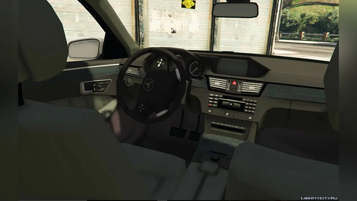 2015 Mercedes-Benz E-Class T-Modell (Estate) / GTA 5