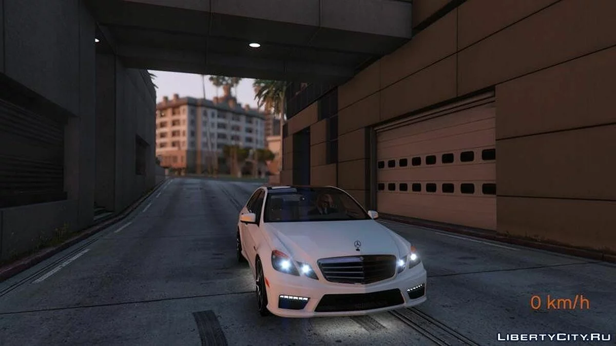 Mercedes-Benz E63 ///AMG 2010 |Animé| 2.0 / GTA 5
