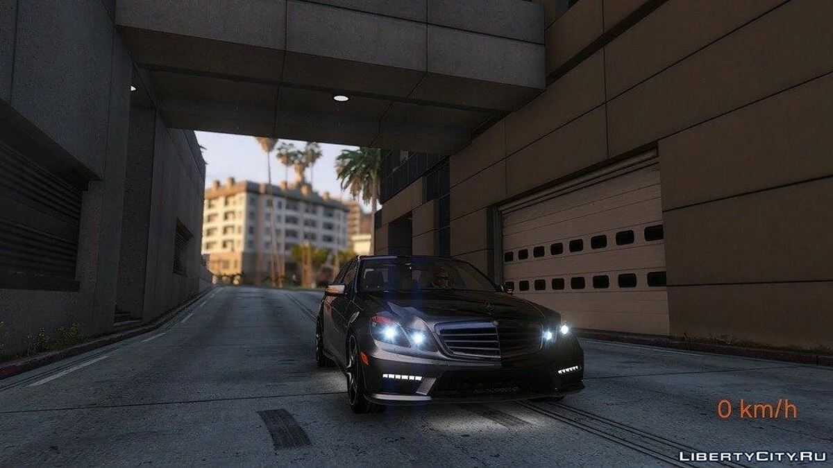 Mercedes-Benz E63 ///AMG 2010 |Animé| 2.0 / GTA 5