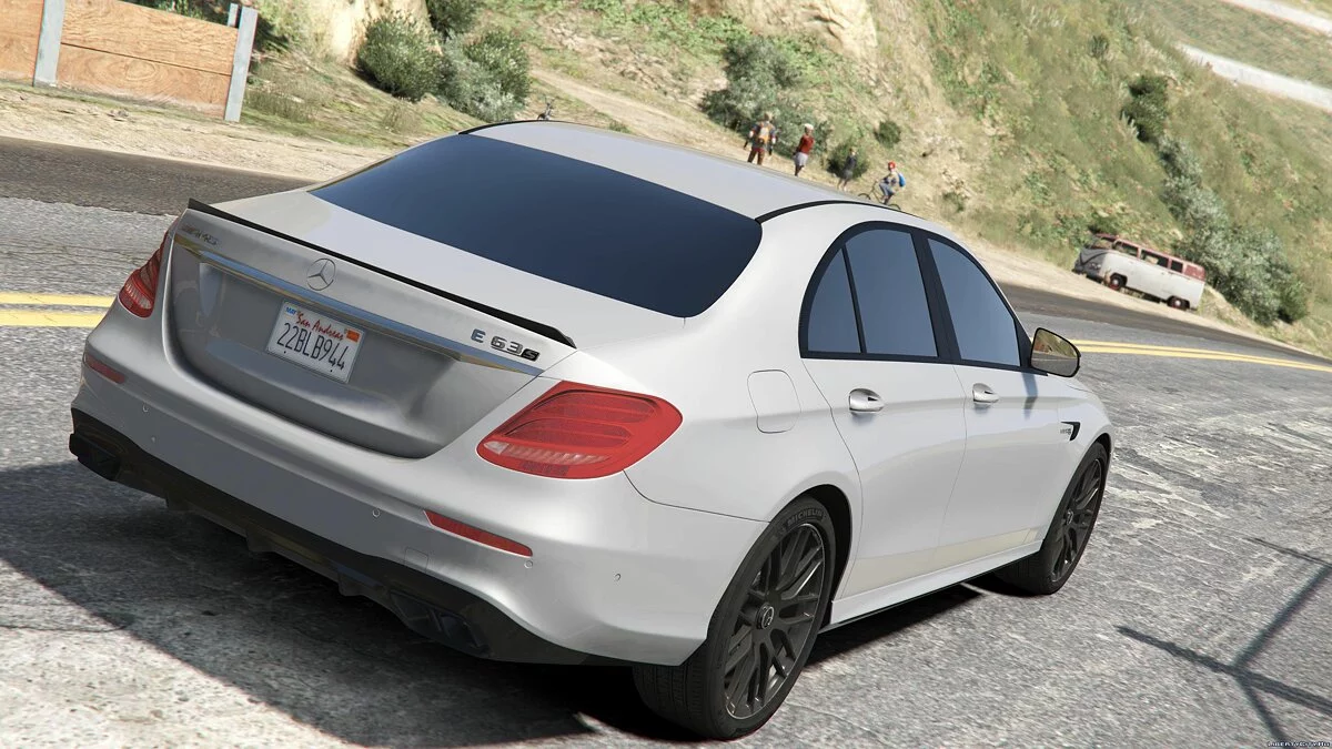 2018 Mercedes-AMG E63s W213 [Ajout] 1.0 / GTA 5