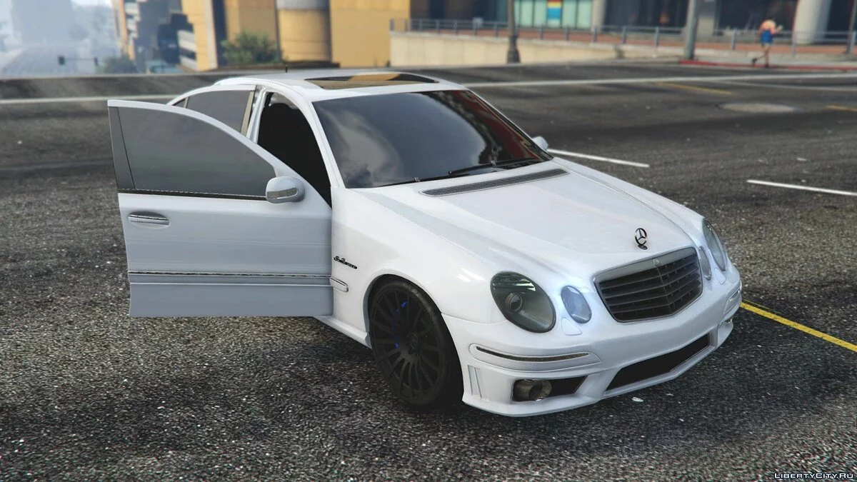 Mercedes-Benz E63 w211 [Replace] 1.0 / GTA 5