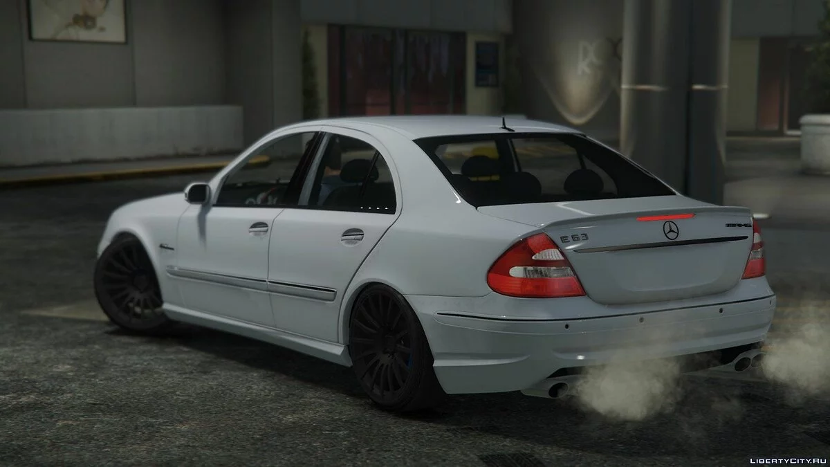 Mercedes-Benz E63 w211 [Replace] 1.0 / GTA 5