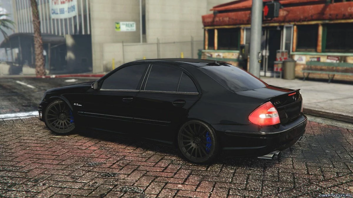 Mercedes-Benz E63 w211 [Replace] 1.0 / GTA 5