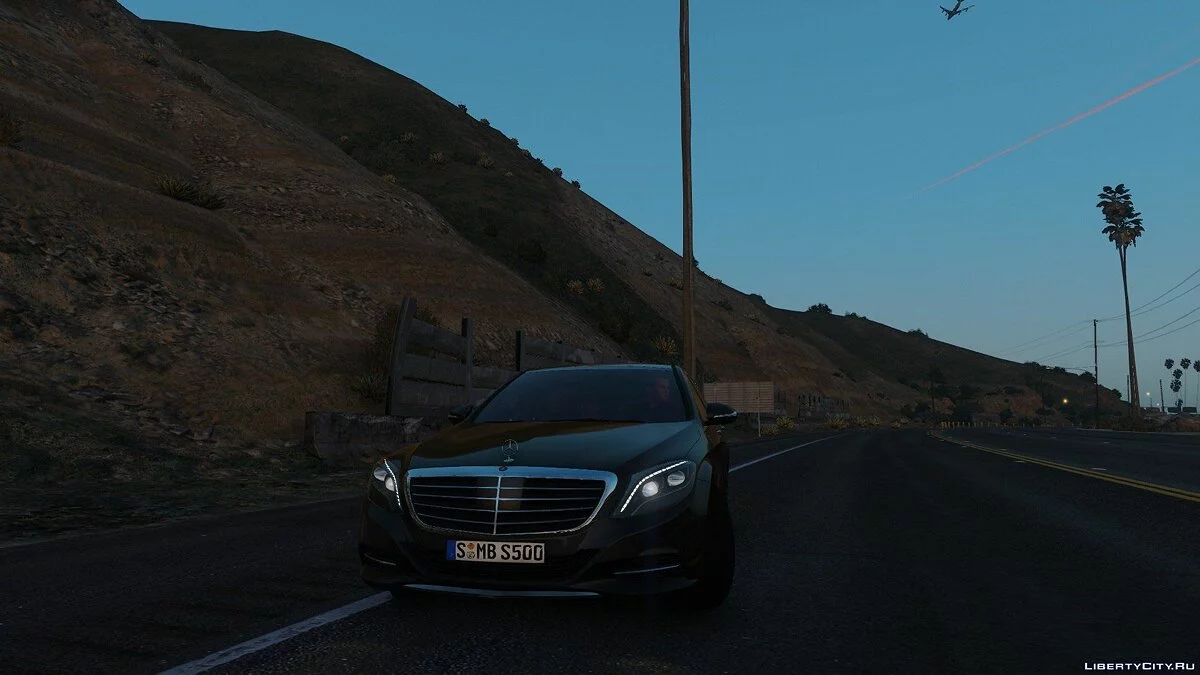 XPERIA's 2014 Mercedes-Benz S500 L / S550 for GTAV 1.41 and the future version 1.01 / GTA 5