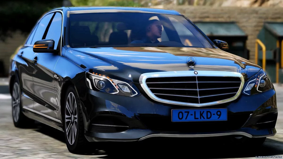 Mercedes-Benz E-Class 2014 Таксі ЄС Номери V1.0 / GTA 5