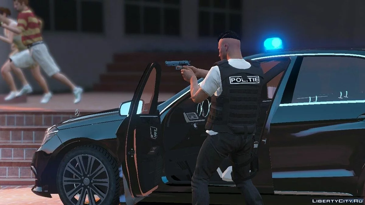 梅赛德斯-奔驰 E 级 / GTA 5