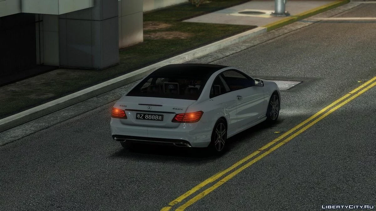 Mercedes-Benz E500 Coupe 2016 / GTA 5